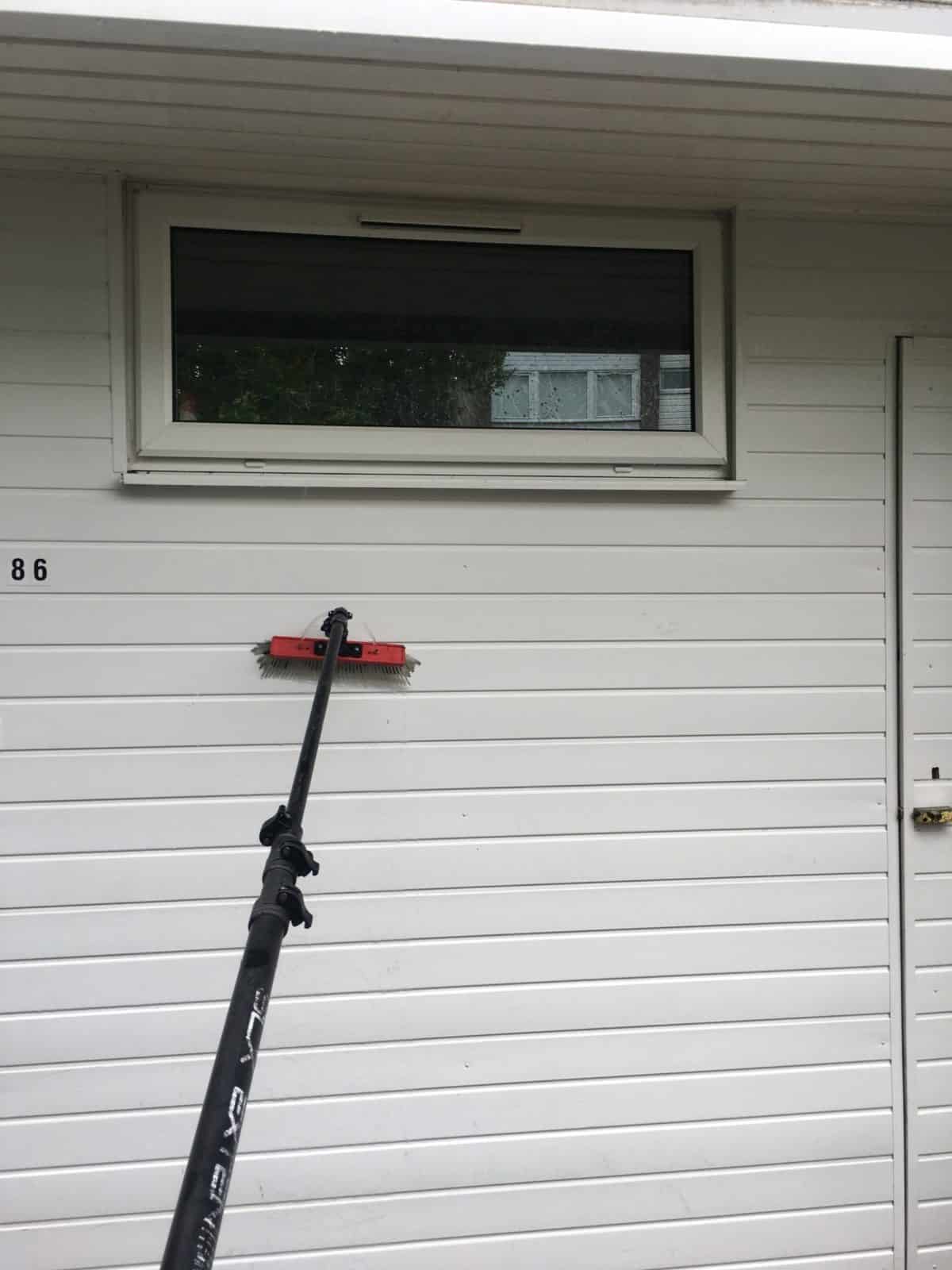 Fascia soffit cleaning cost Airdrie